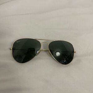 Rayban Classic aviators